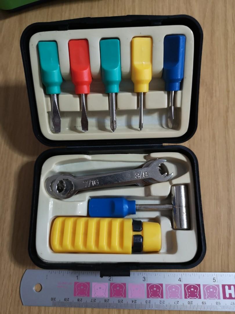 Cute tiny exec tool set 16 (Category: Everything Else) located in Singapore. Submitted by vteo22 (Listing ID 1026337945, Image 2). Description: Full set at shown in photo External Packaging box is worn..
