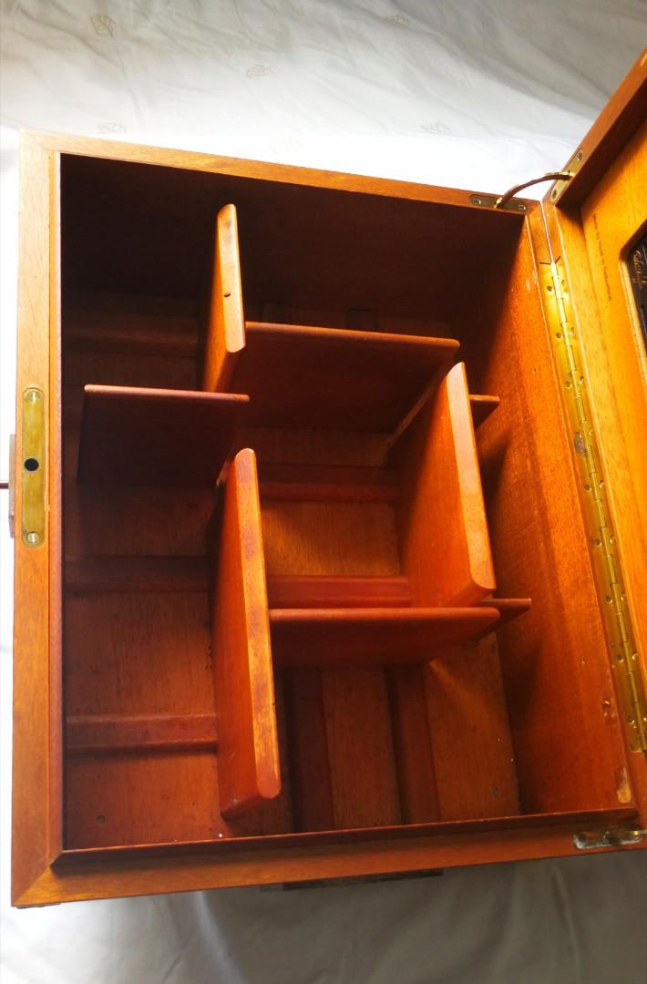 Davidoff Grande Reserve Humidor 1980s, Everything Else on Carousell