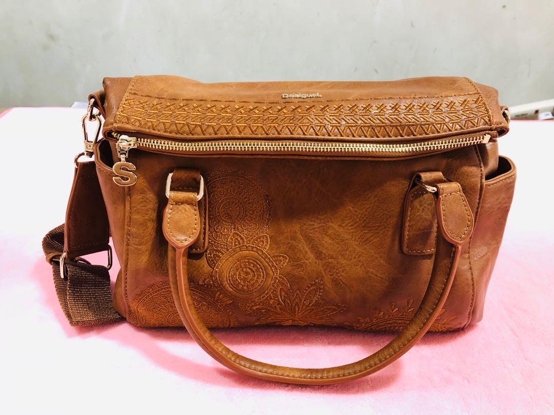 Desigual Handbags Women S Fashion Bags Wallets Handbags On Carousell Also set sale alerts and shop exclusive offers only on shopstyle. desigual