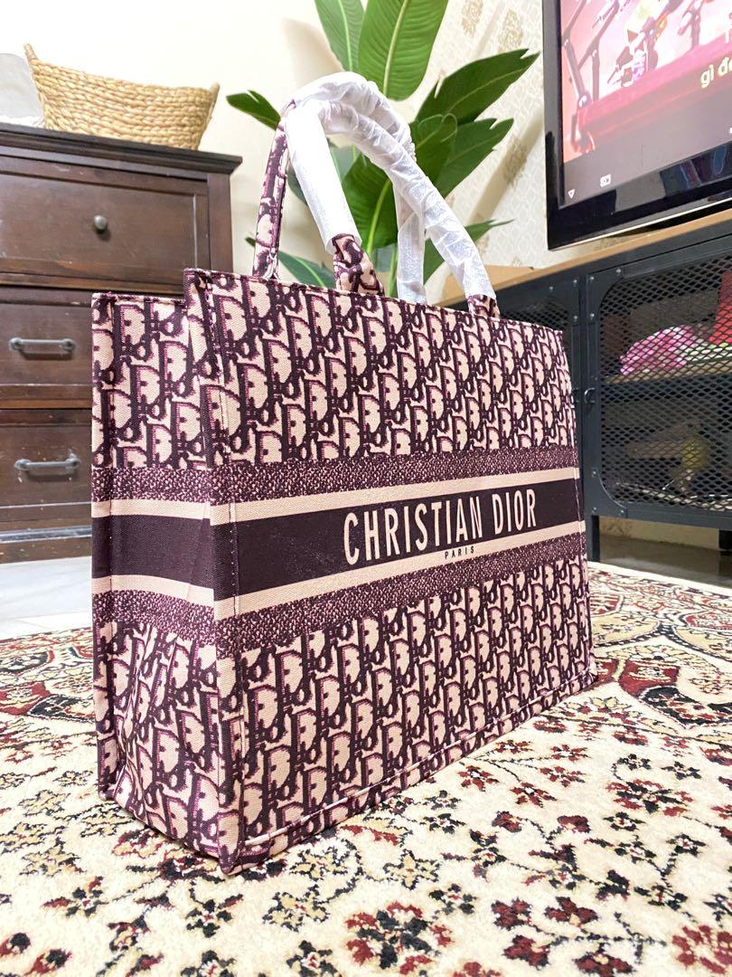 Dior red tote store
