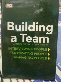 DK Essential Managers: Building A Team Book