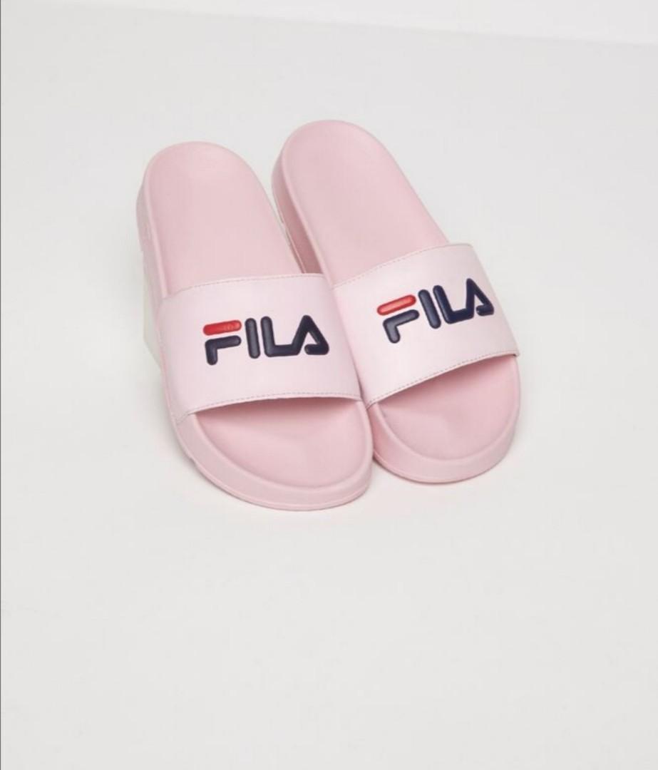 pink fila flip flops