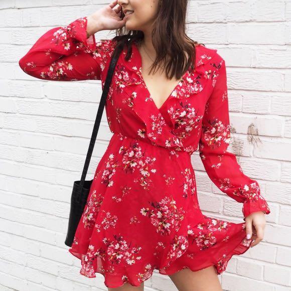 HnM floral wrap dress, Women's Fashion, Tops, Sleeveless on Carousell