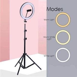 LED RINGLIGHT WITH STAND