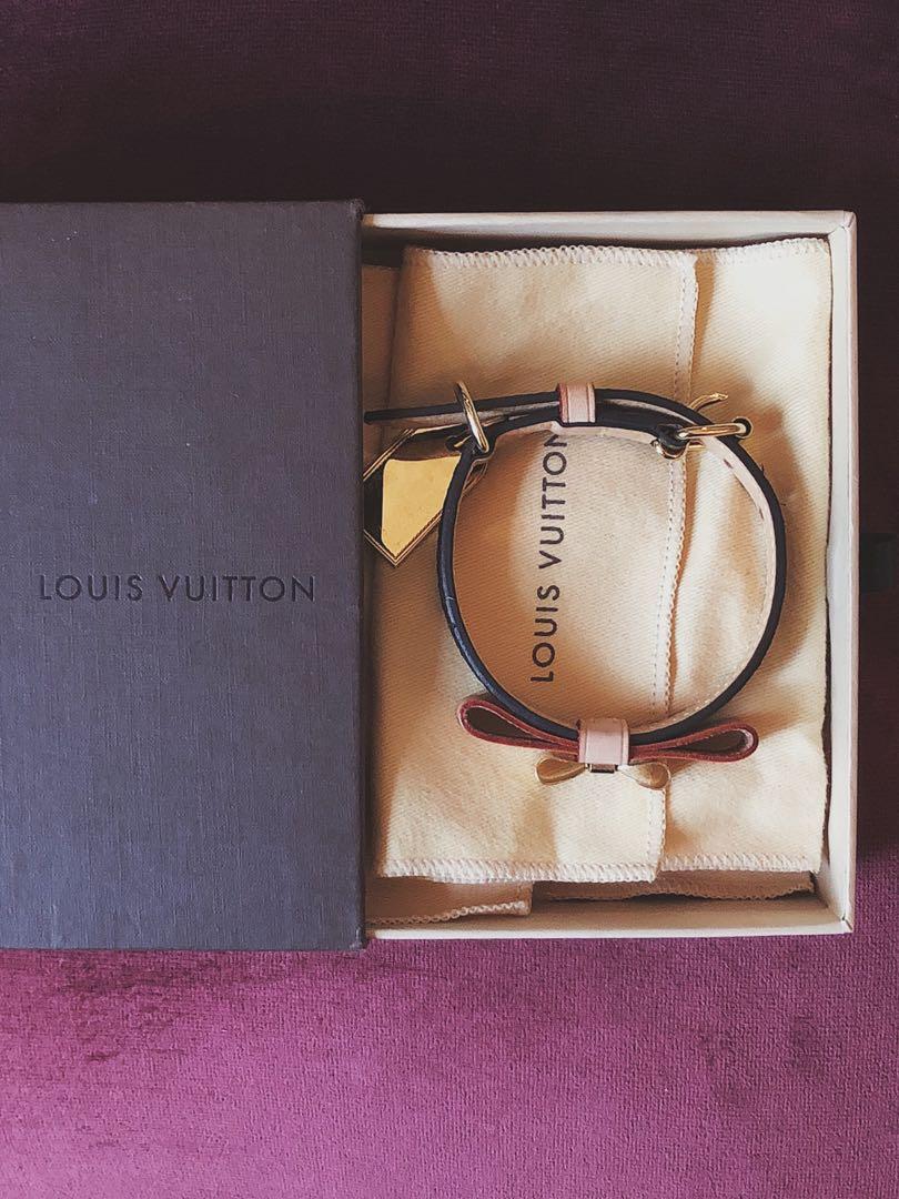 Louis Vuitton Dog collar LV 狗圈, 名牌, 飾物及配件- Carousell