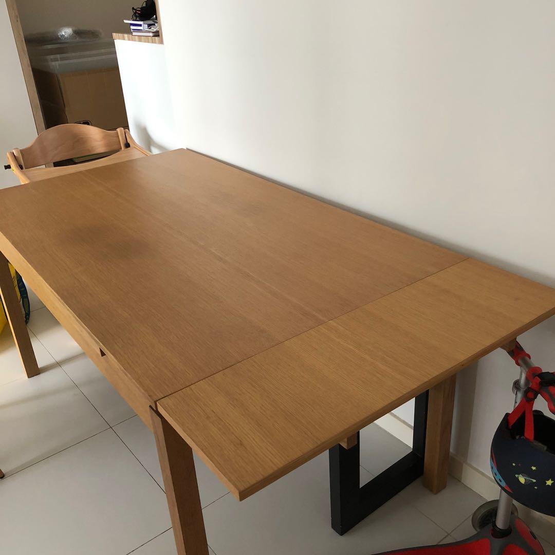 Muji extendable new arrivals table