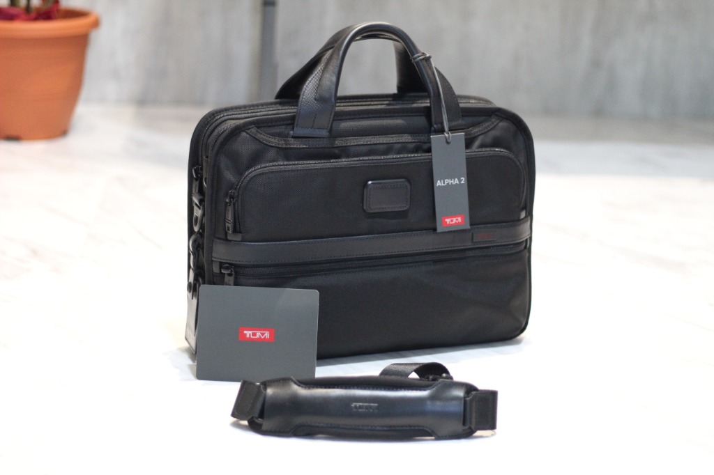 New Tumi 26115D2 Alpha 2 Triple Compartment Brief Men s Fashion