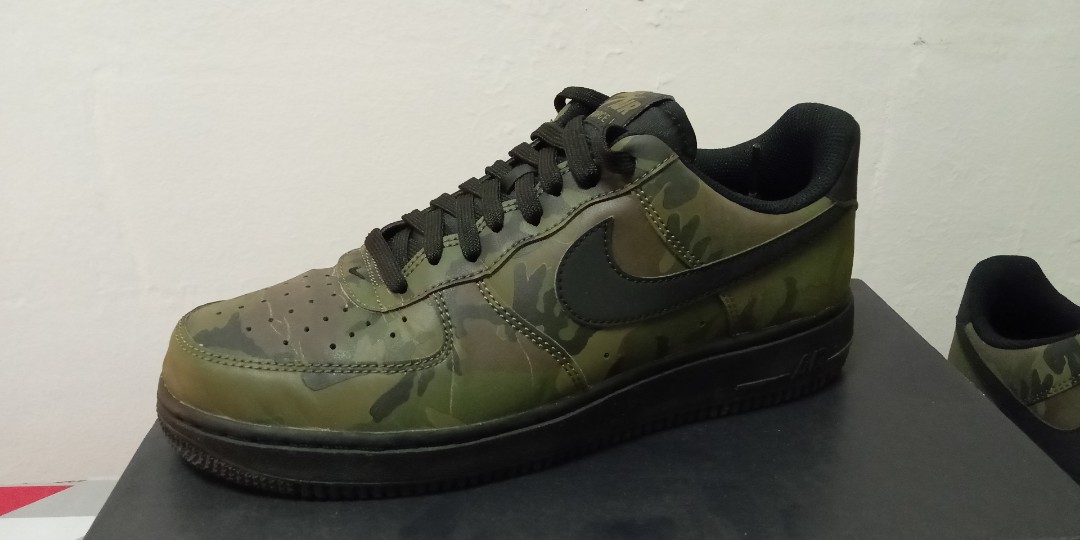 Nike AIR FORCE 1 07 LV8 size 8 Men s Fashion Footwear Sneakers
