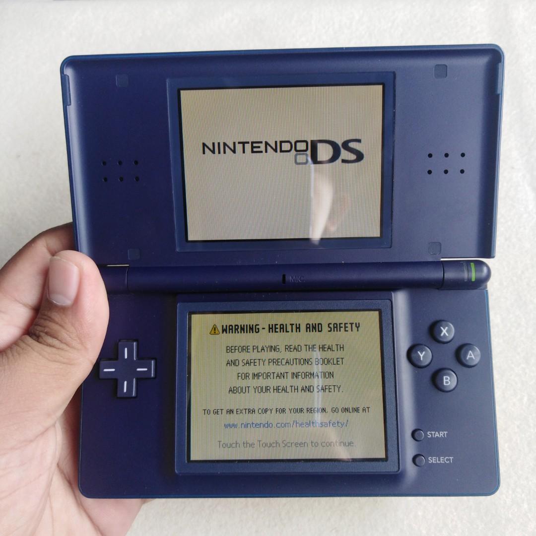 Nintendo Ds Lite Deep Blue Video Gaming Video Game Consoles On Carousell