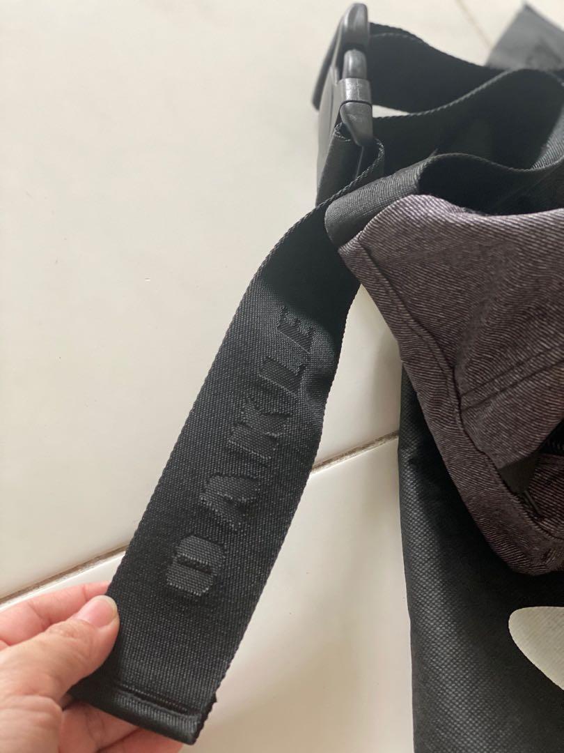 Oakley men s chest bag