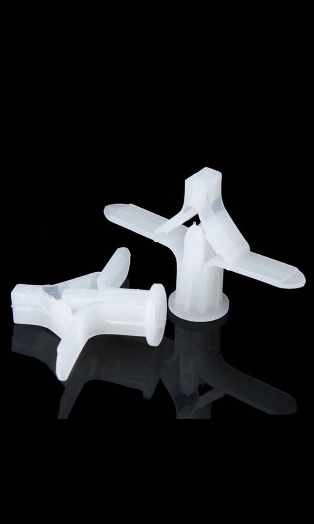 Partition Wall Plug 10pcs Everything Else On Carousell