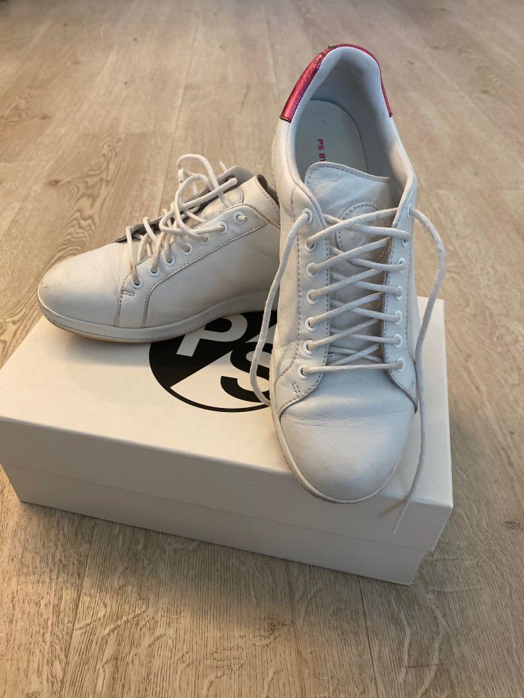 PAUL Smith White Leather Lapin Trainers In Size 37, Women's Fashion,  Footwear, Sneakers on Carousell