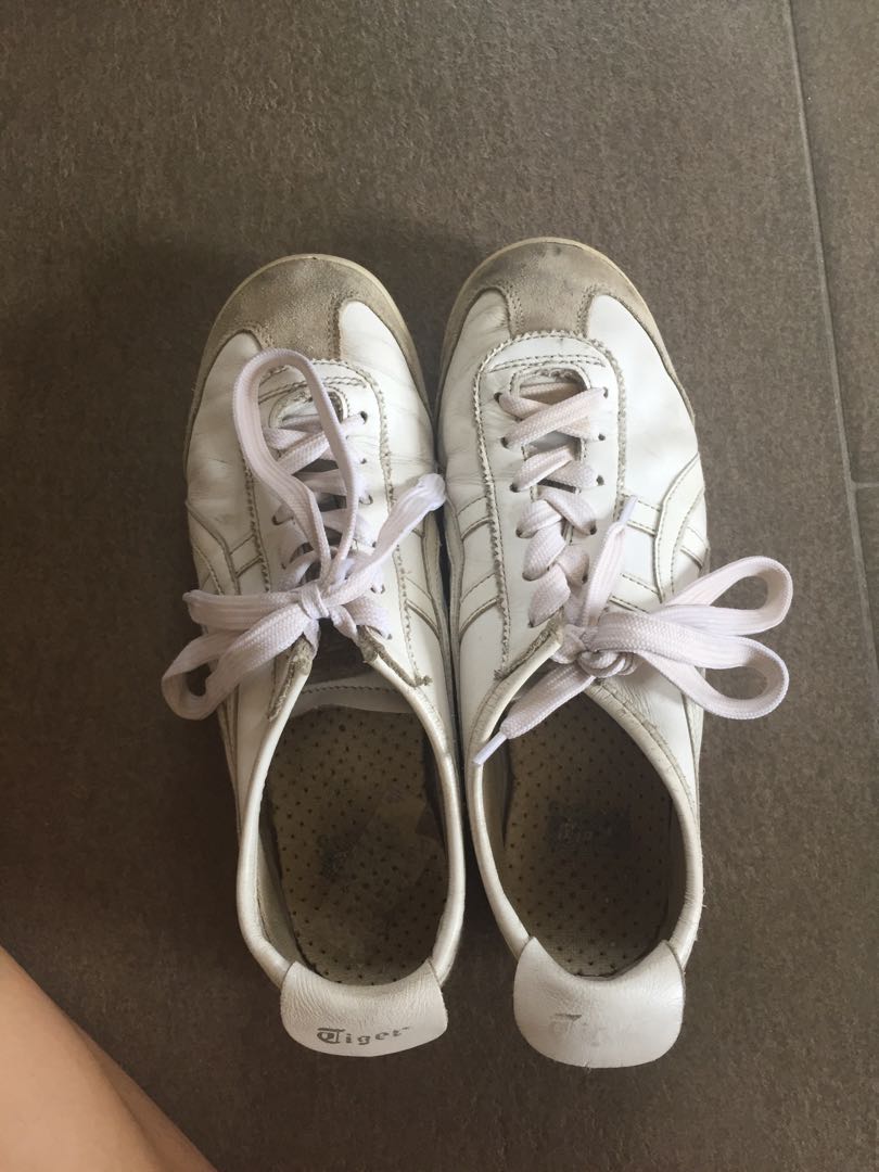 onitsuka triple white