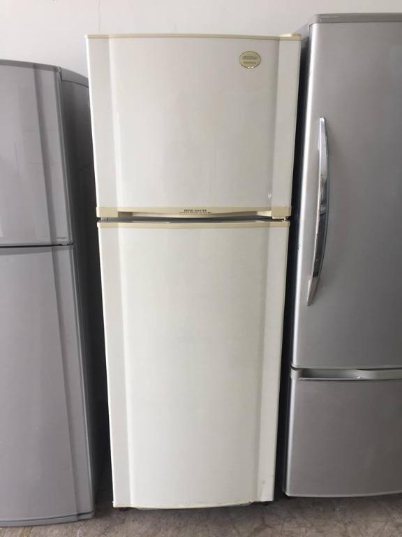Putih Lg White Fridge Peti Ais Refurbish Kitchen Appliances On Carousell