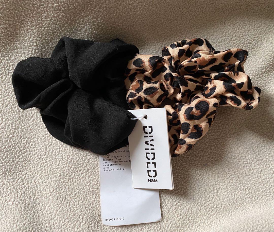 Scrunchies H M Fesyen Wanita Aksesoris di Carousell