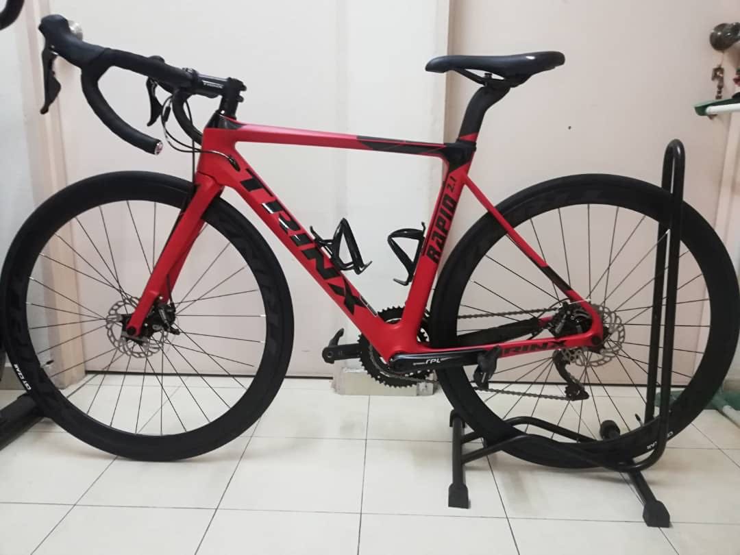 Trinx carbon shop road bike