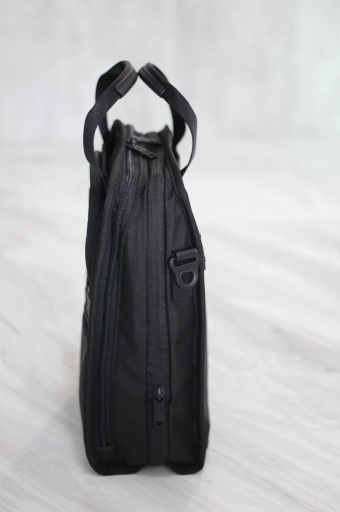 Tumi 22117D2 Alpha 2 Medium Travel Tote Expandable, Men's Fashion