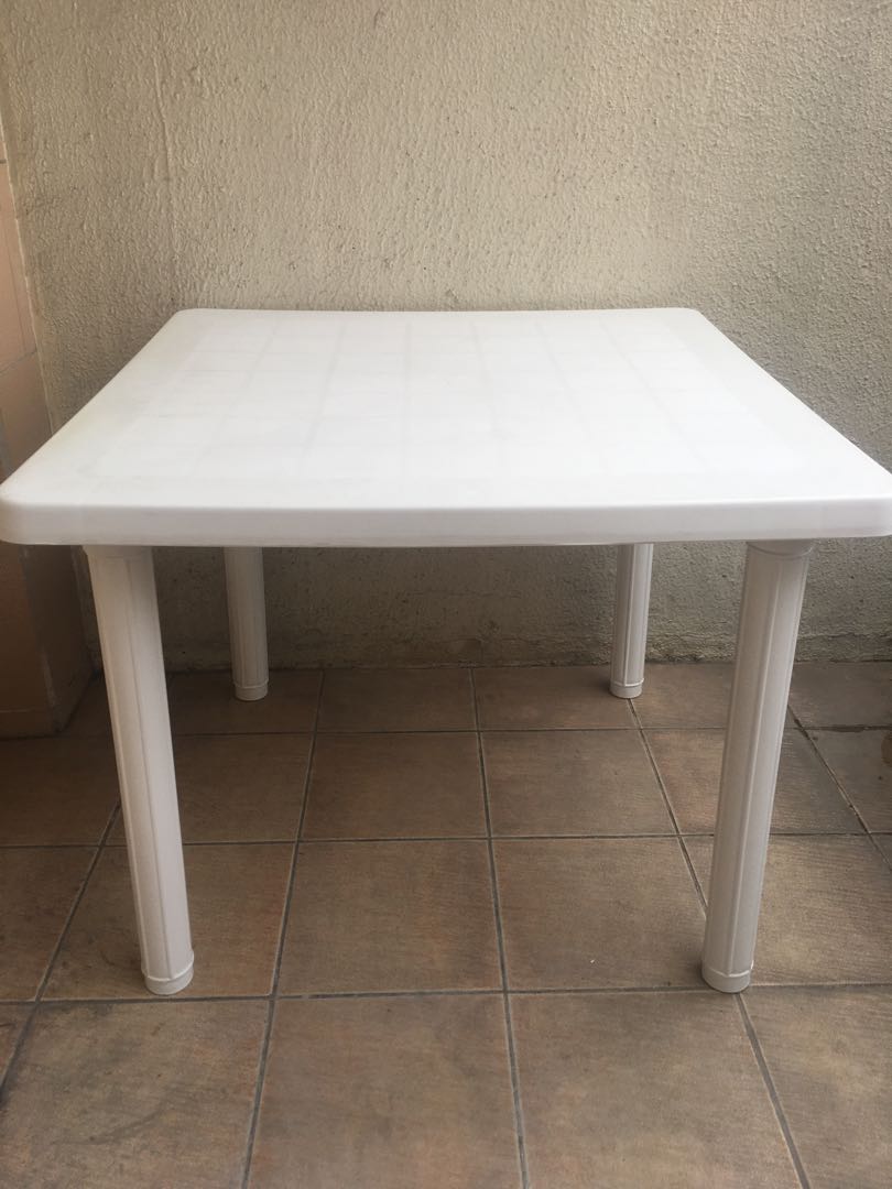 Uratex table square price deals