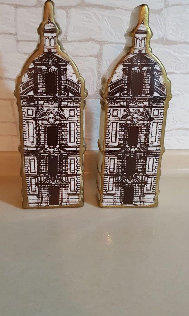 2pcs Victorian Tall House Decor Pair Furniture Home Decor