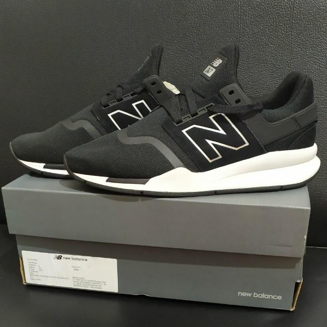 44 sepatu pria New Balance 247 V2 Black Original 100 new Fesyen Pria Sepatu Sneakers di Carousell