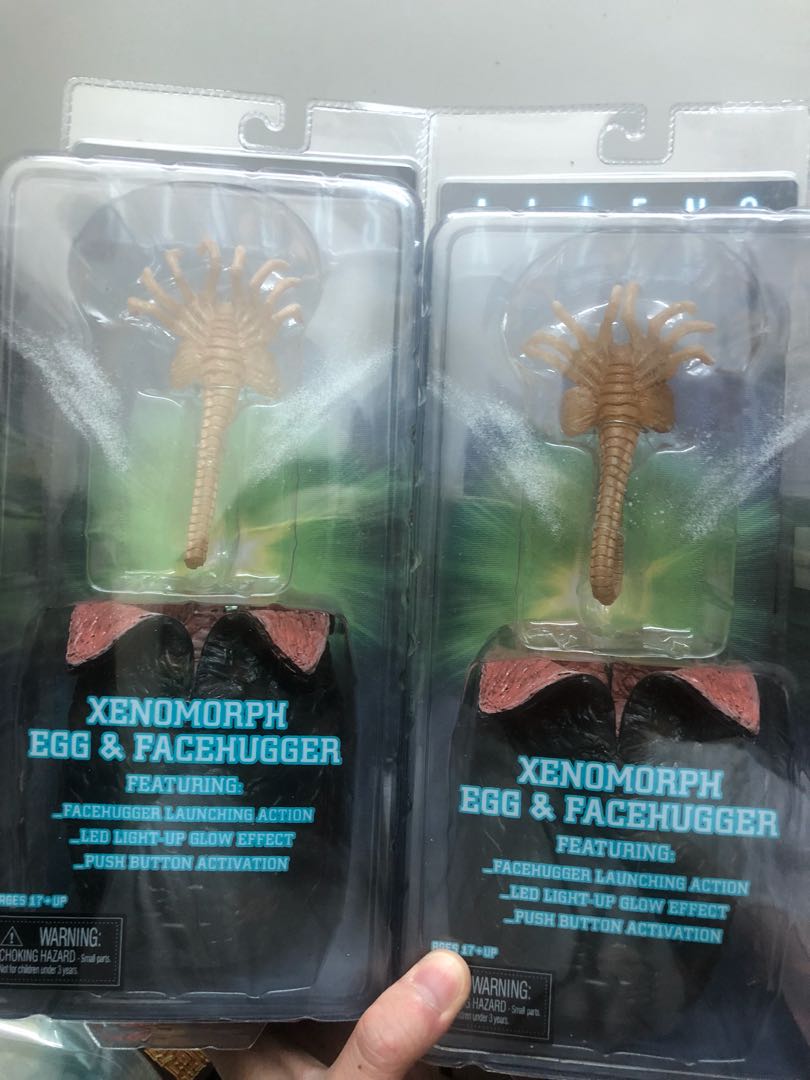 neca facehugger