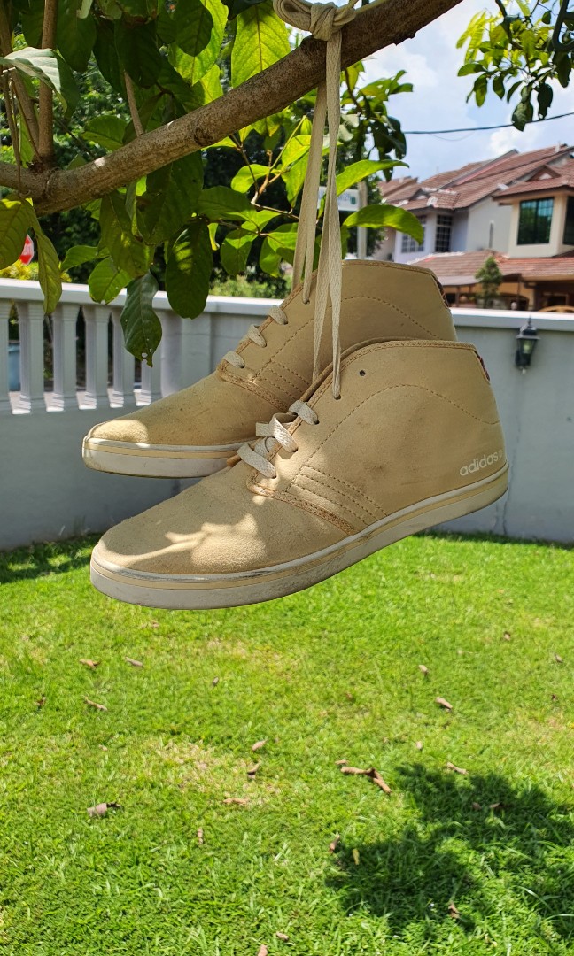 adidas neo Beige