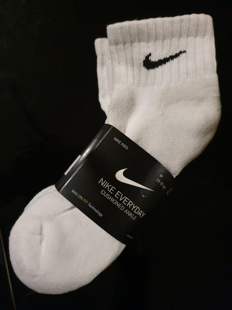 size m nike socks