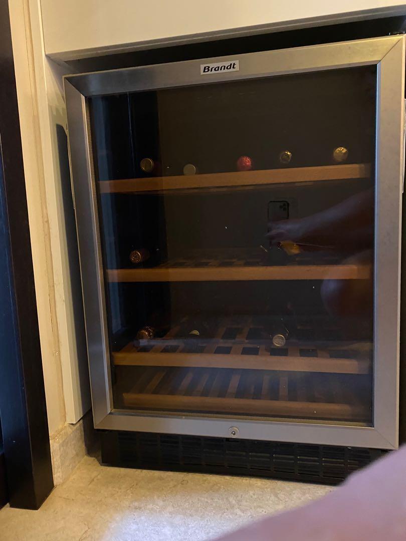 Brandt wine chiller, TV & Home Appliances, Kitchen Appliances, Wine