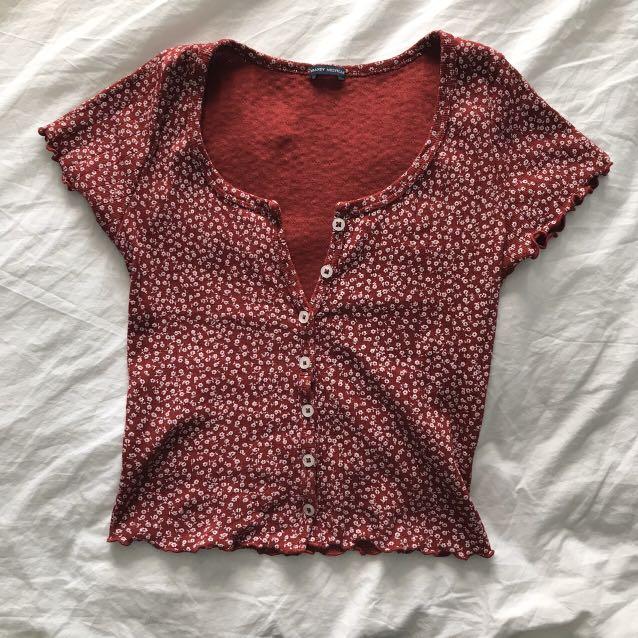 Brandy Melville zelly ruffle top