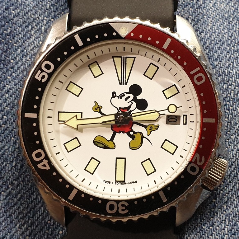 Mens seiko mickey mouse watch on sale