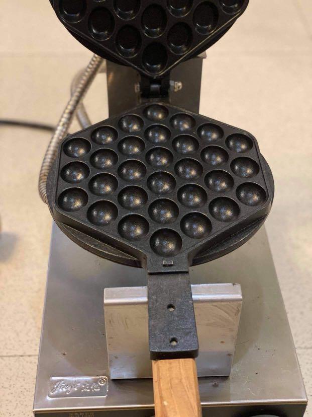 Egg waffle maker (Category: Ice-cream Makers) located in Antipolo. Submitted by superstardjs (Listing ID 1026598039, Image 1). Description: Ideal for business.