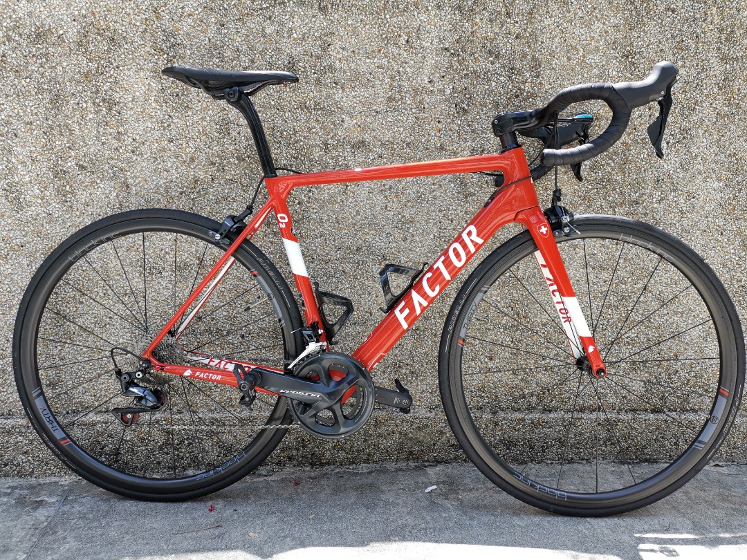 Factor O2 Road bike size 54 Sports Equipment Bicycles Parts