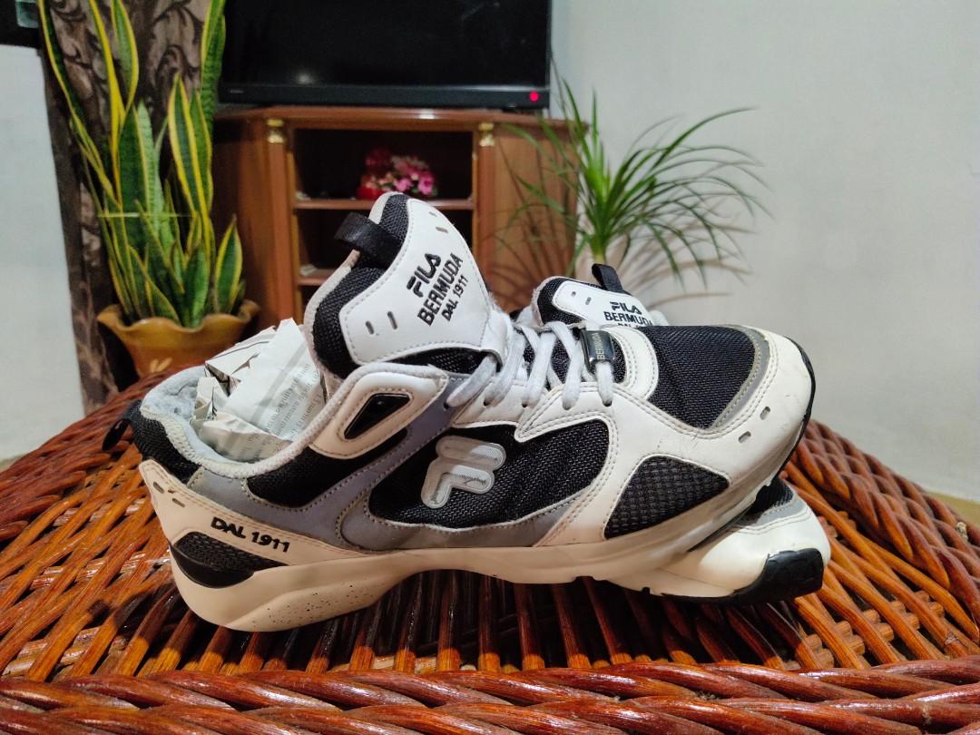 Fila Bermuda white black Men s Fashion Footwear Dress shoes on