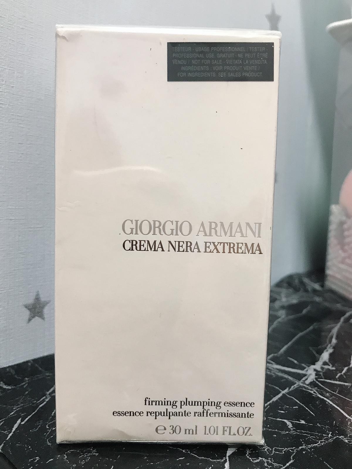 giorgio armani crema nera extrema firming plumping essence