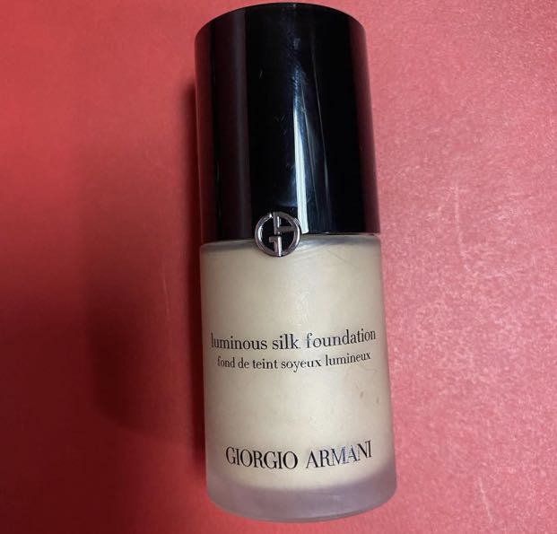 armani luminous foundation