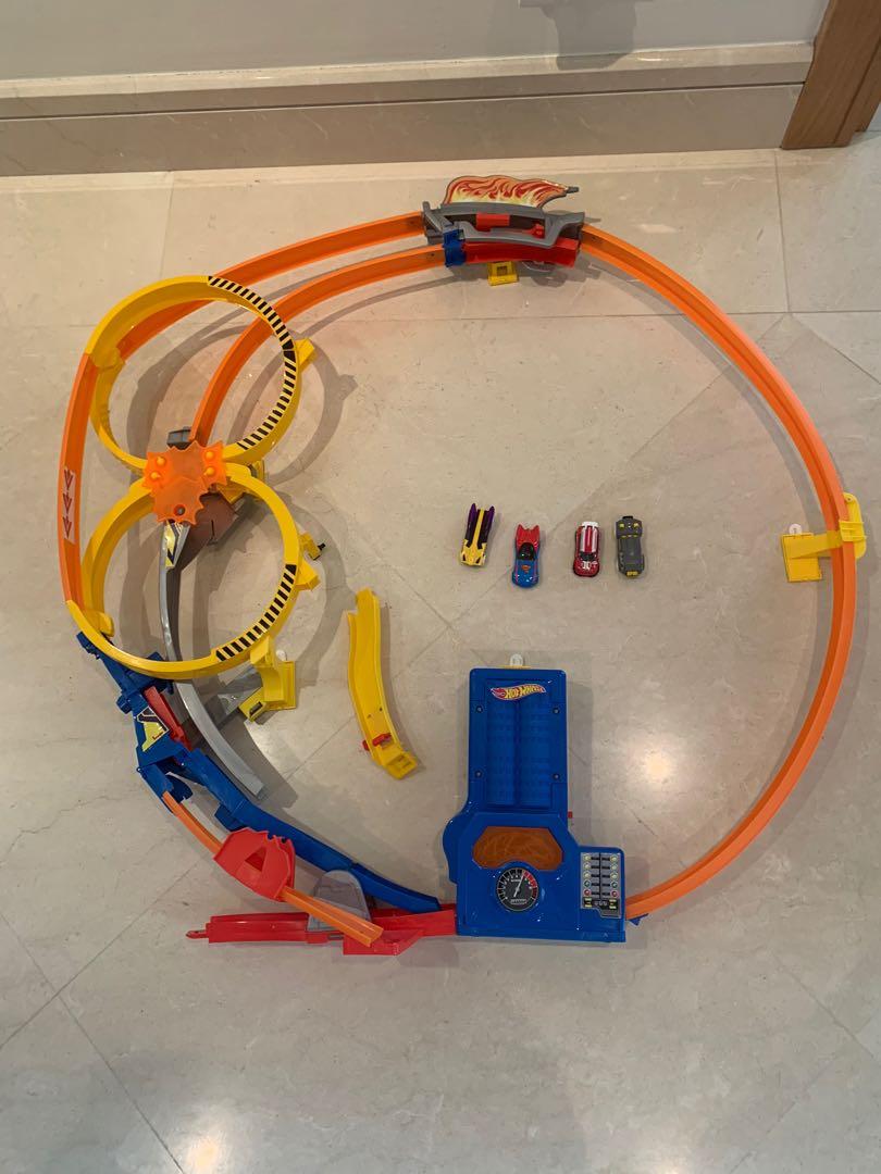 Hot wheels track shop that attaches to wall