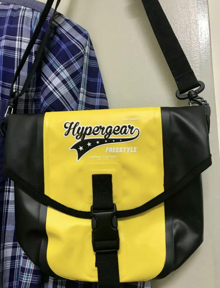 HYPER GEAR WATER PROOF SLING BAG