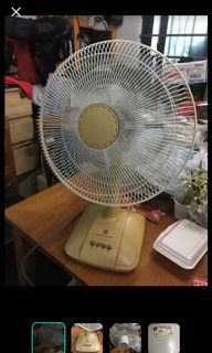（分類：）位於 。 由 andychan105 提交（商品編號 1026527655，圖片 1）。簡介： 。