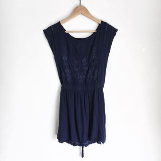 (Category: ) located in . Submitted by festive (Listing ID 1026632368, Image 1). Description: .