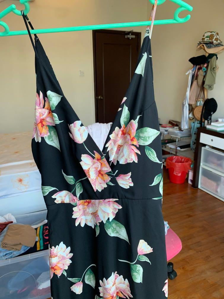 Lush Floral maxi Dress XS Women s Fashion Dresses Sets Dresses on Carousell