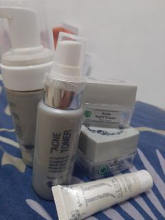 (Kategori: ) berada di . Dikirim oleh ackpreloved (ID iklan 1026562838, Gambar 1). Deskripsi: .