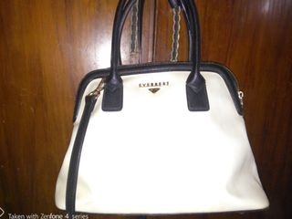 (Kategori: ) berada di . Dikirim oleh mamiGS (ID iklan 1026548244, Gambar 1). Deskripsi: .