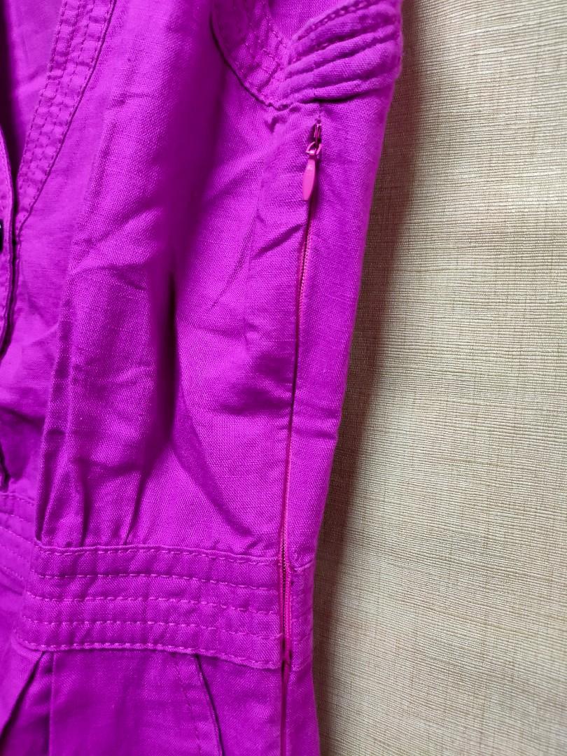 Purple Sleeveless Dress (Category: Dresses) located in Manila. Submitted by munchkin_14 (Listing ID 1026527444, Image 3). Description: Used once (for meeting lang) Bagong bago Bought for 2.5k Size: Small Length: Above the knee With secret zipper sa side May dalawang pocket sa front At dahil branded syempre maganda ang tela Lakas Makasosyal nito ses lalo pag maputi ka pa..