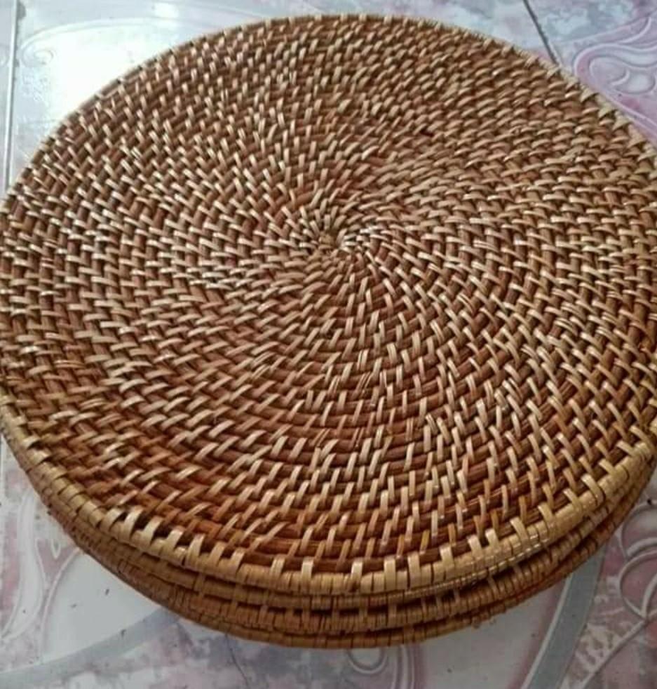 Rattan Placemats Round 190 00 Each Home Furniture Home Tools And Accessories On Carousell