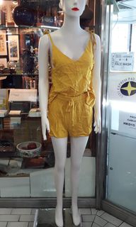 （分類：）位於 。 由 nextleveljeans 提交（商品編號 1026603927，圖片 1）。簡介： 。