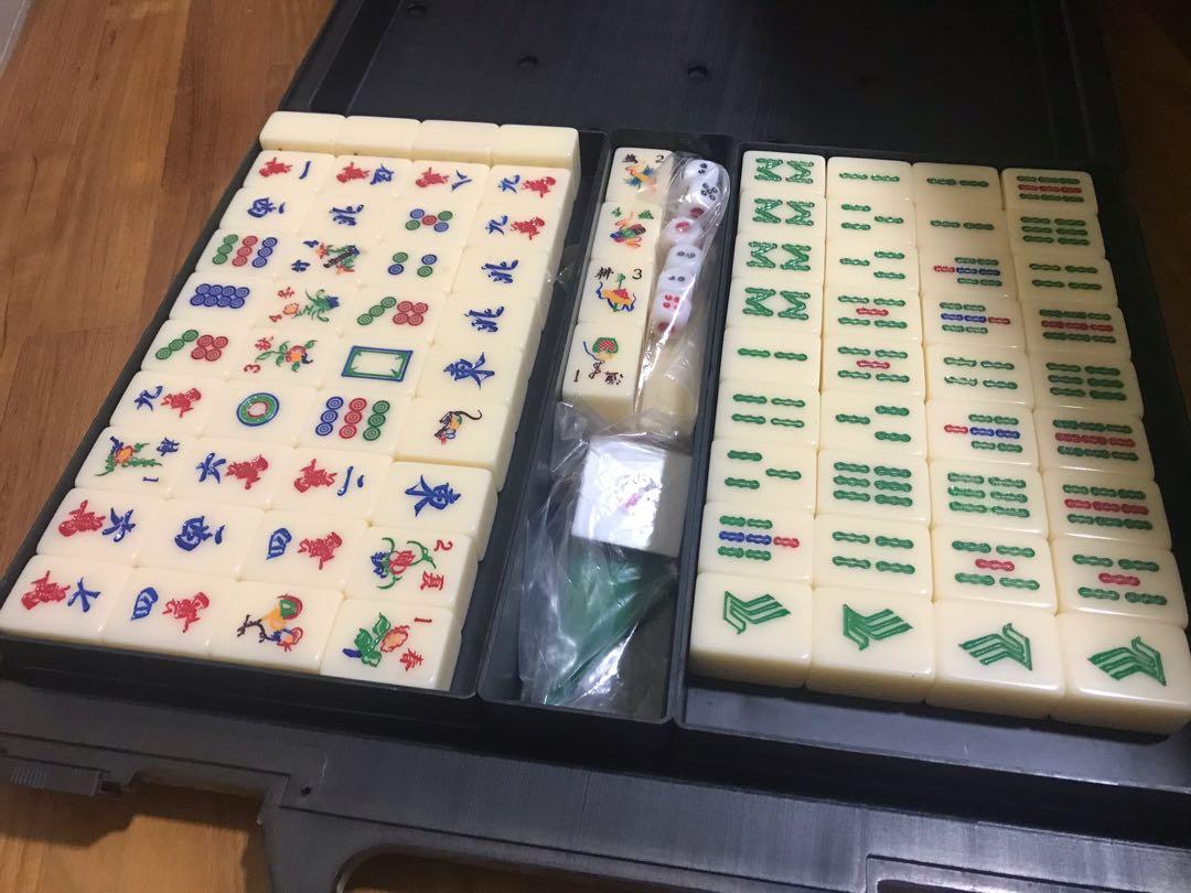 Singapore Airlines Sq Sia Full Mahjong Tiles Set Toys Games Others On Carousell What comes in a mahjong set, and at what age can children play the game? singapore airlines sq sia full mahjong
