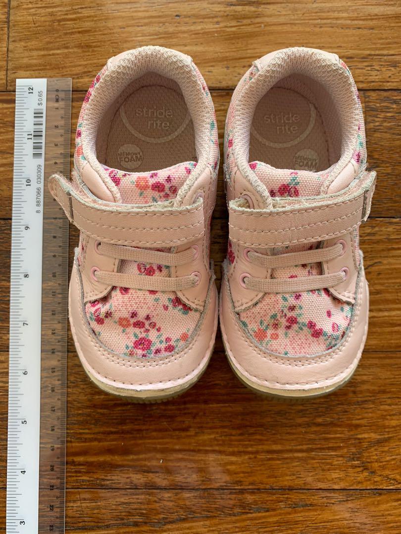 stride rite walking baby shoes