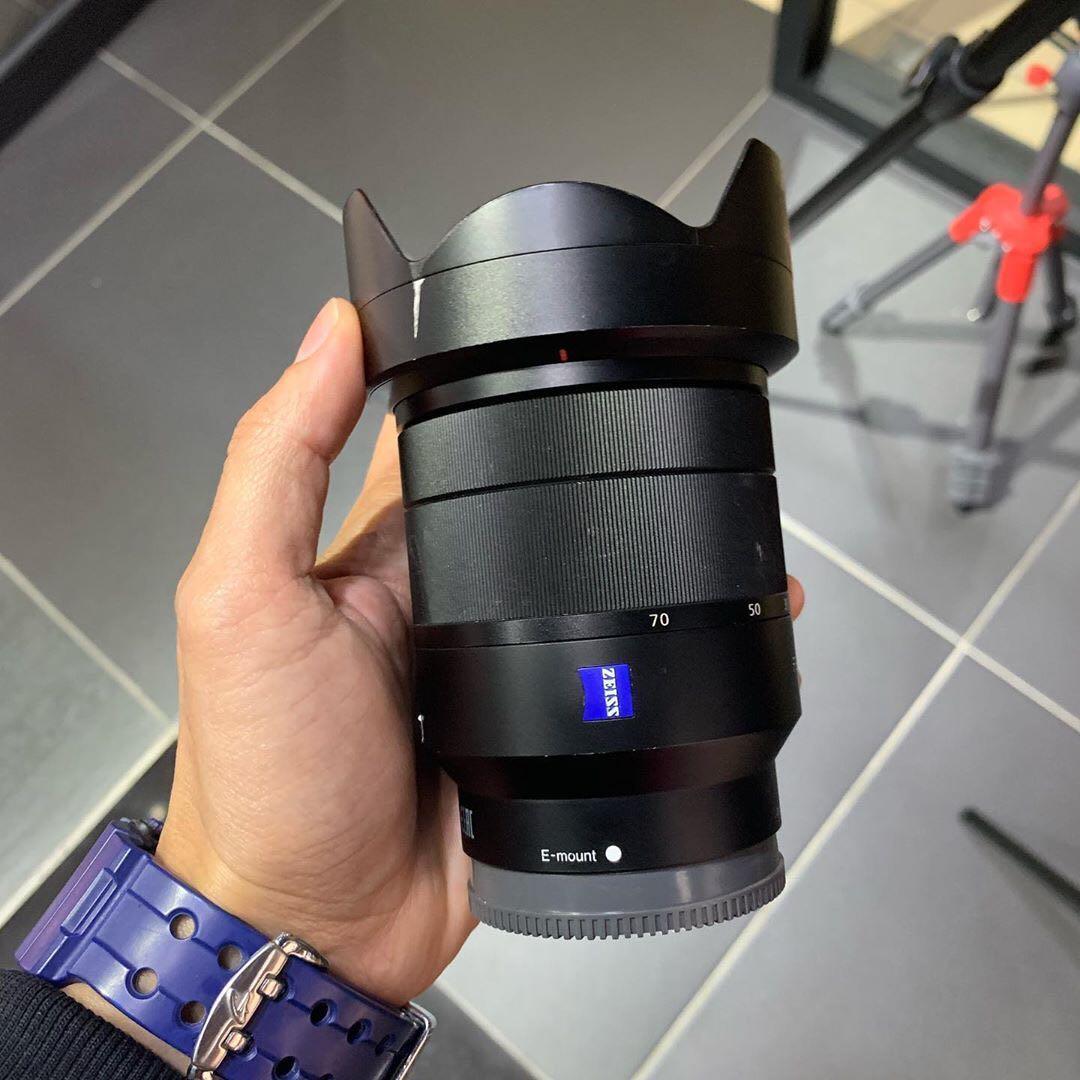 Used Sony Fe 24 70mm F 4 Zeiss Photography On Carousell