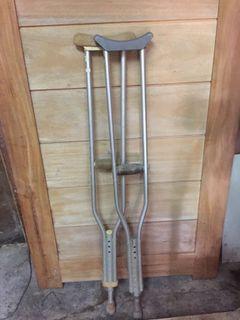 Used Crutches/Saklay