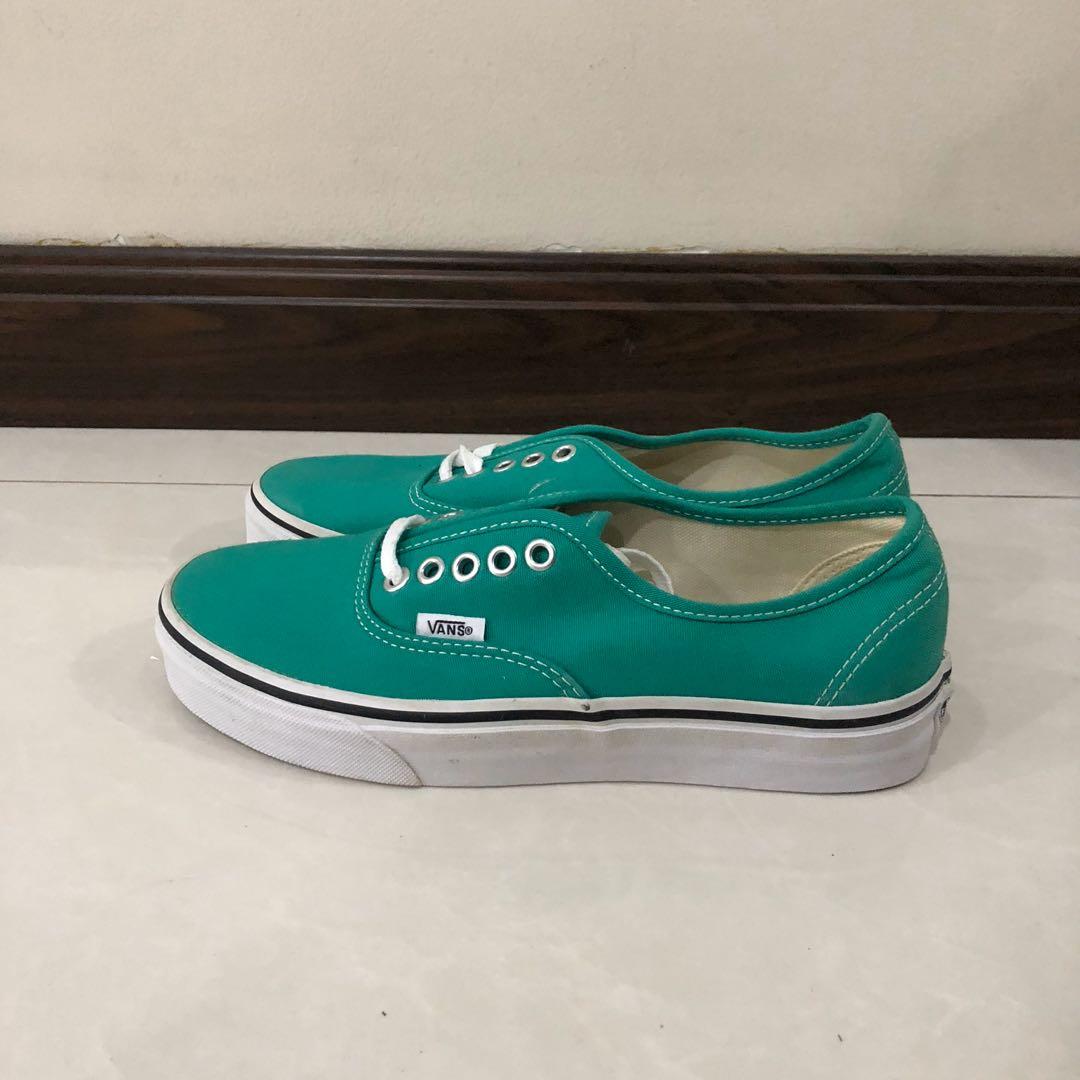 vans walking shoes womens